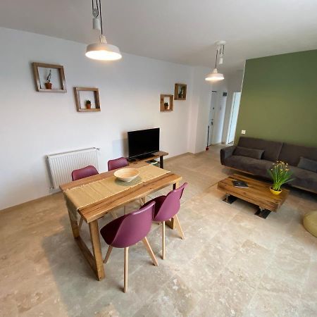 Helga'S Place Premium 1 Bedroom Condo Клуж-Напока Екстер'єр фото